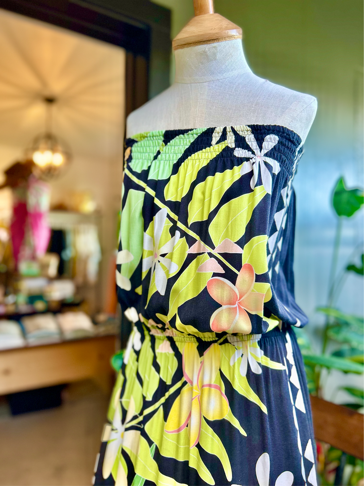 LAUHALA TROPICAL GARDEN Long Summer Dress in Black