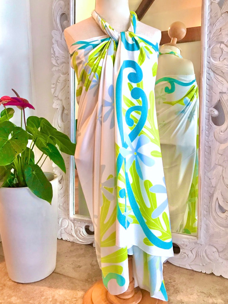 Hawaiian pareo, Tahitian, Tahitian dance, Hawaiian sarong, Hawaii, tropical , Maui, Hana Maui, beach wear, cover up, beach essentials, white clothing, white pareo, white sarong, white wedding, beach style wedding, white bikini wrap, Polynesian, Polynesia, Polynesian style, Tropical style, Aloha style 