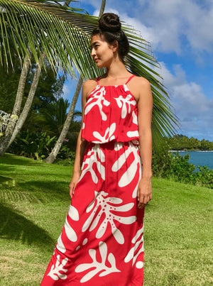 RED DREES, RED SUNDRESS, RED, RED BEACH DRESS, RED SUMMER DRESS, gift, aloha, aloha gift, hawaiian style, hula, tahitian dance, tahitian, フラ、ハワイ、tropical dress,  Tropical Lauhala Garden Sundress, sundress, vacation, resort wear, flower dress, hawaiian , hawaii, maui made, made in maui, beach dress, beach, beach girl, natural, bamboo, eco style, 