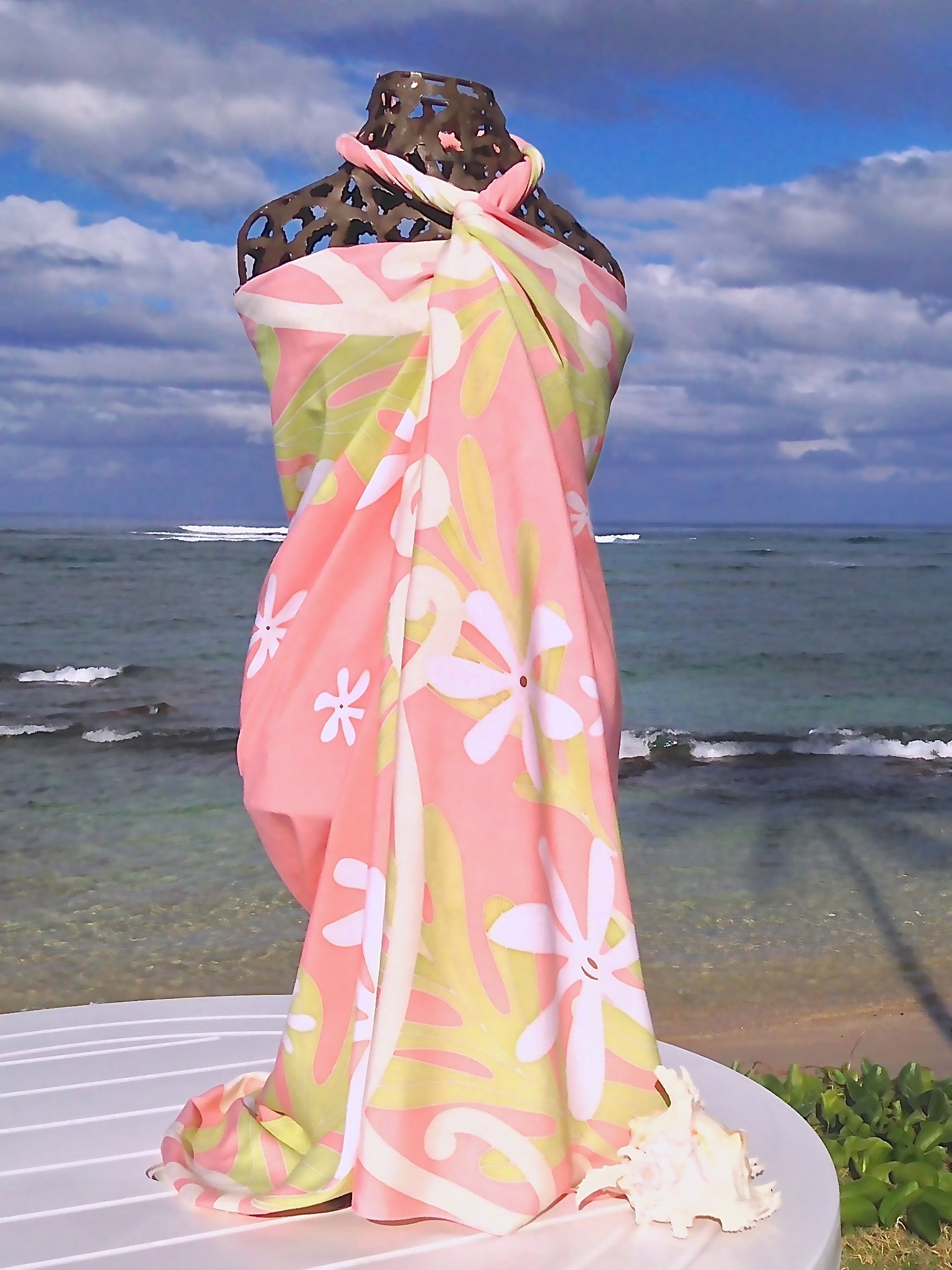 LIGHT CORAL