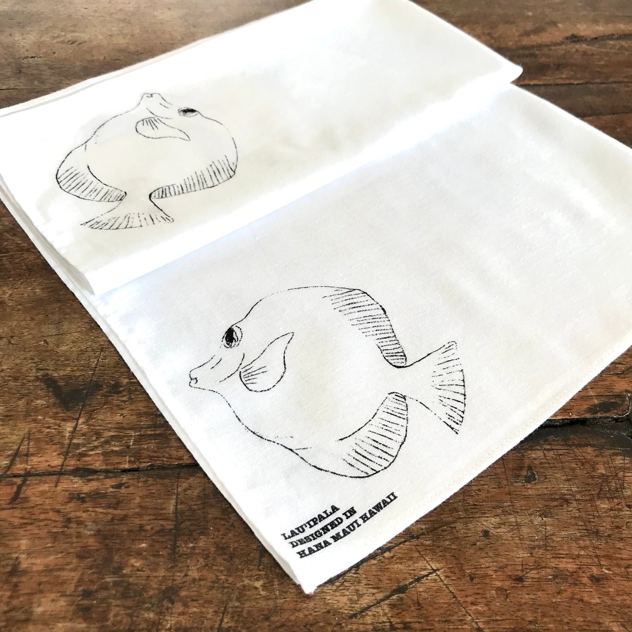 MONO TONE FISH Organic Cotton Bandana in White