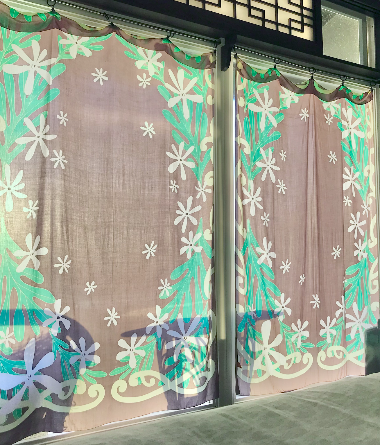 KAIKAMAHINE - FAIRY TIARE Emerald Gray
